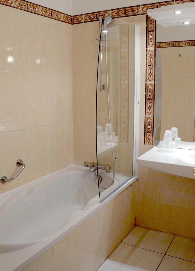 Coq Hotel Montreuil  ภายนอก รูปภาพ